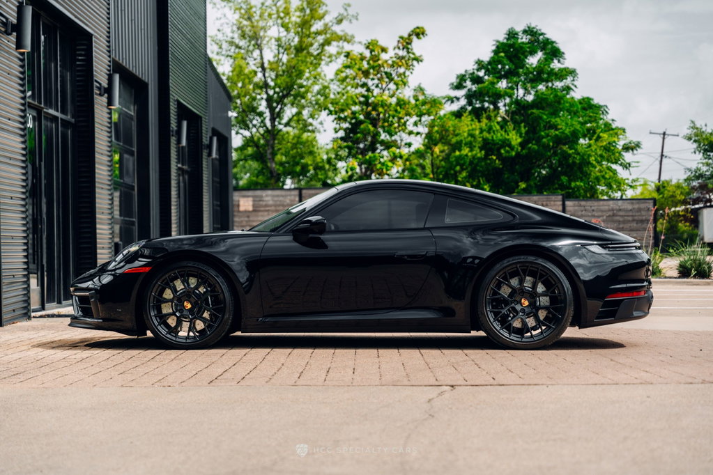 Porsche 992 Carrera GTS