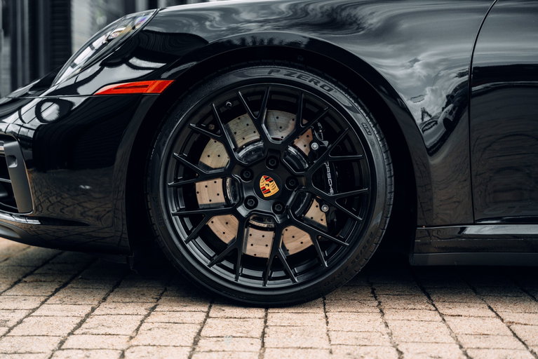 Porsche 992 Carrera GTS