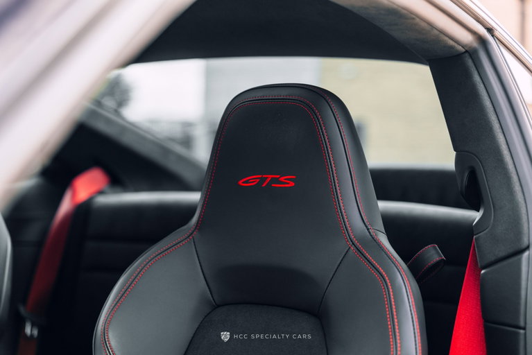 Porsche 992 Carrera GTS