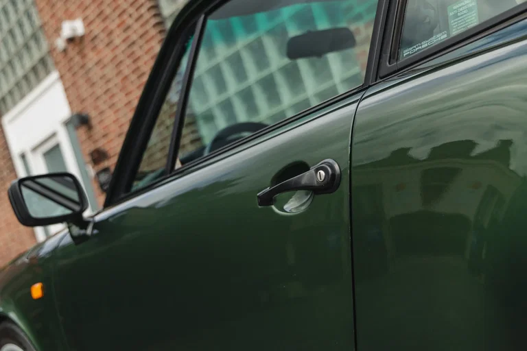 Porsche 964 Carrera 4