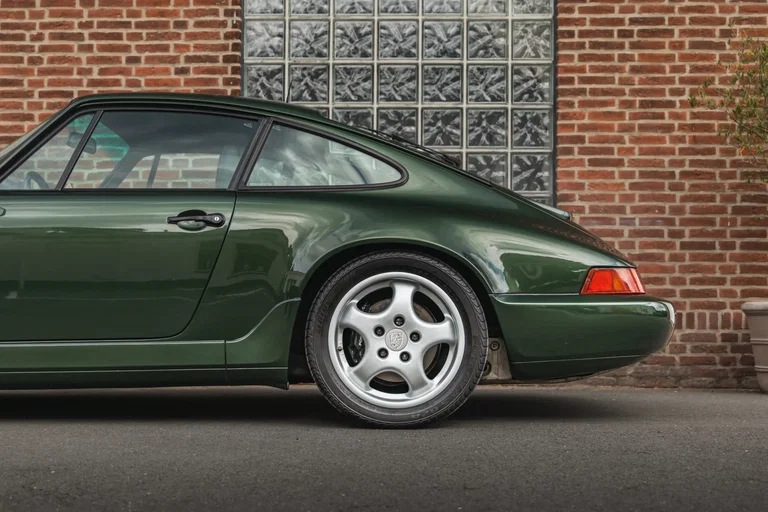 Porsche 964 Carrera 4
