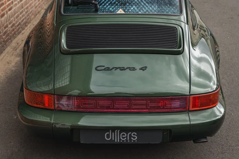 Porsche 964 Carrera 4