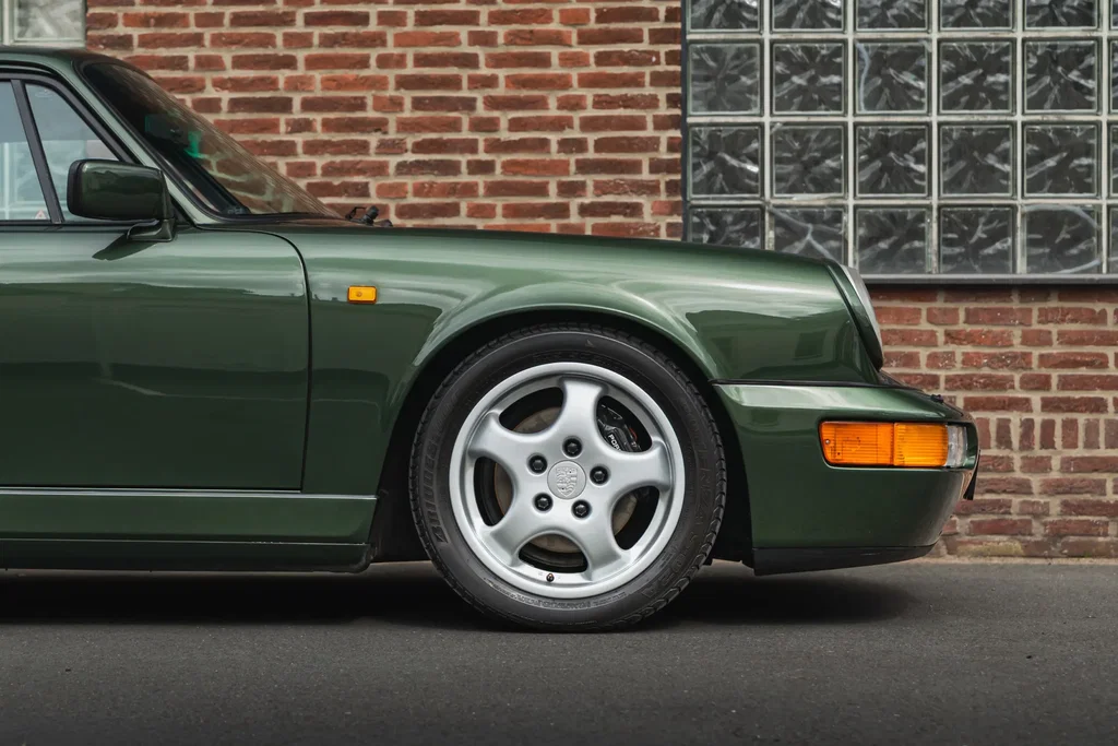 Porsche 964 Carrera 4