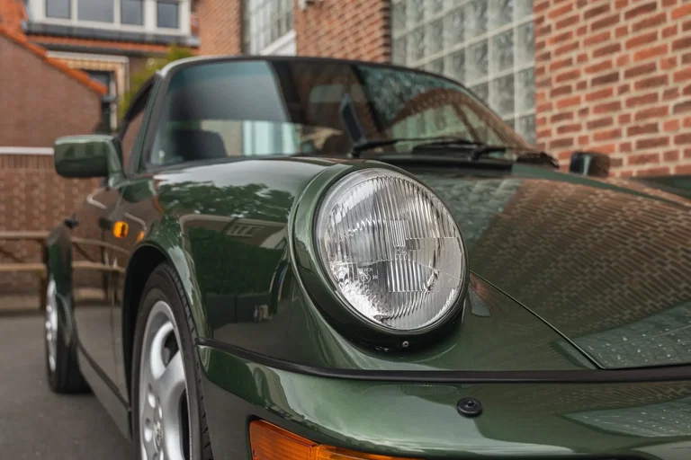 Porsche 964 Carrera 4