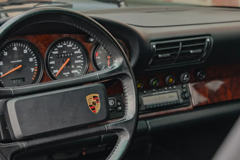 Porsche 964 Carrera 4