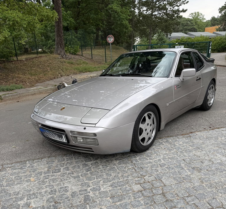 Porsche 944 Turbo S Coupé