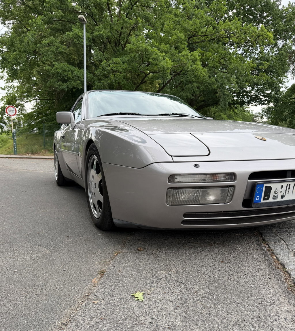 Porsche 944 Turbo S Coupé