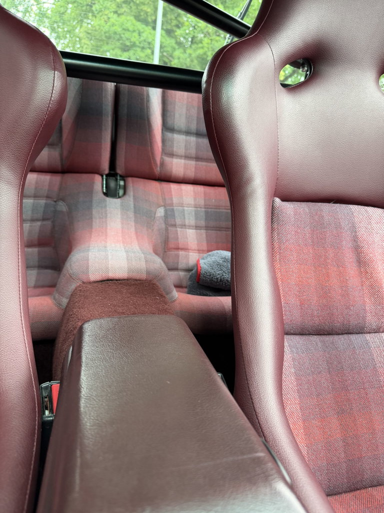Porsche 944 Turbo S Coupé