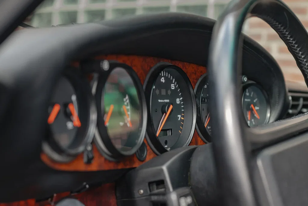 Porsche 964 Carrera 4