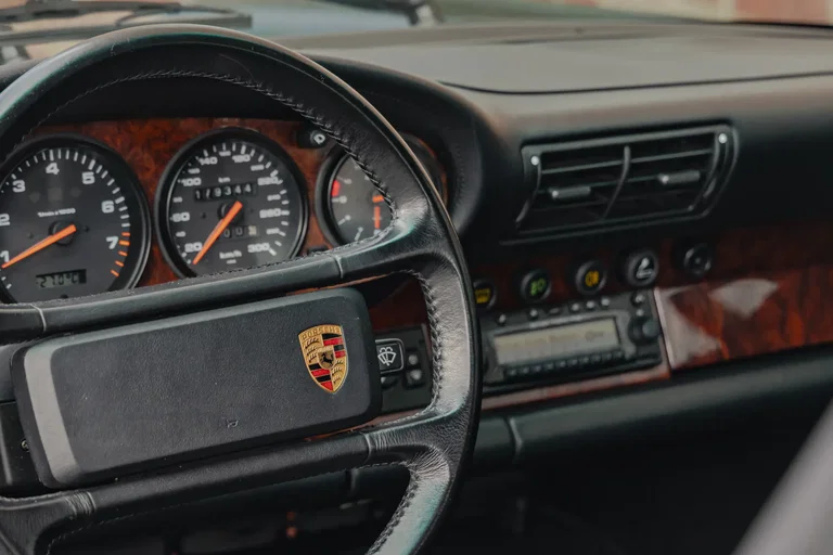 Porsche 964 Carrera 4