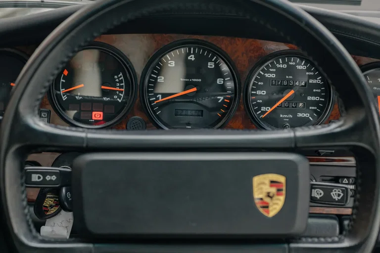 Porsche 964 Carrera 4