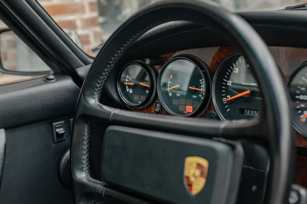 Porsche 964 Carrera 4