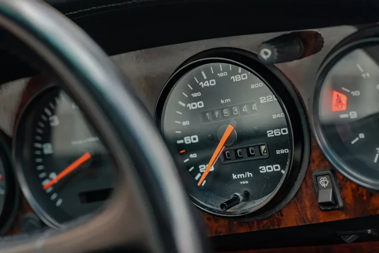 Porsche 964 Carrera 4