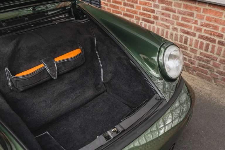 Porsche 964 Carrera 4