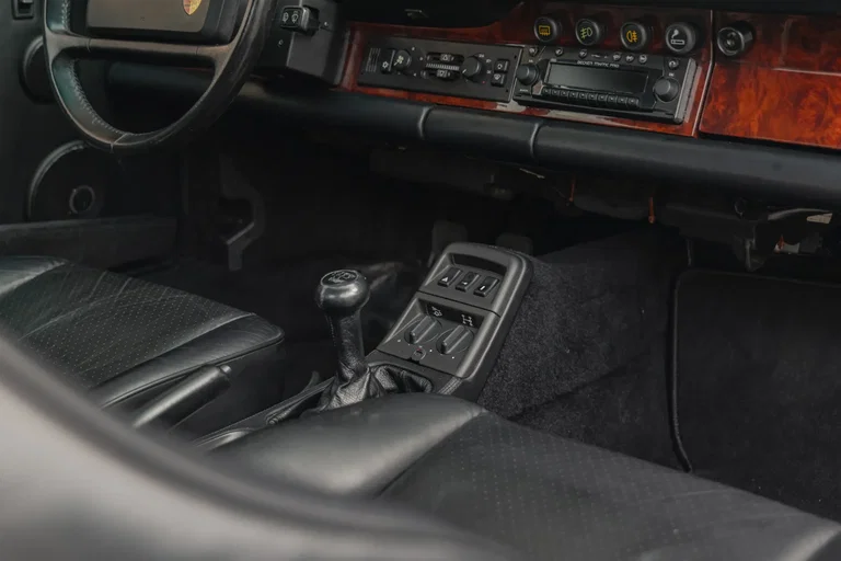 Porsche 964 Carrera 4