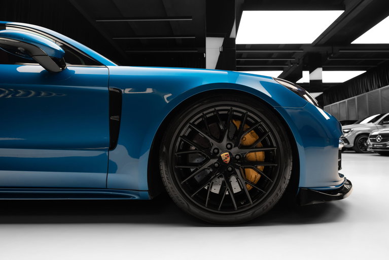 Porsche Panamera 4S