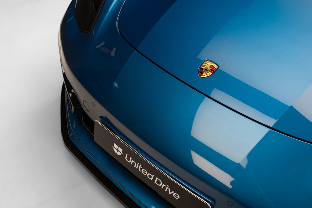 Porsche Panamera 4S