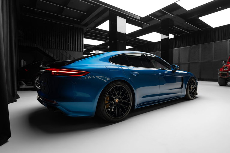 Porsche Panamera 4S
