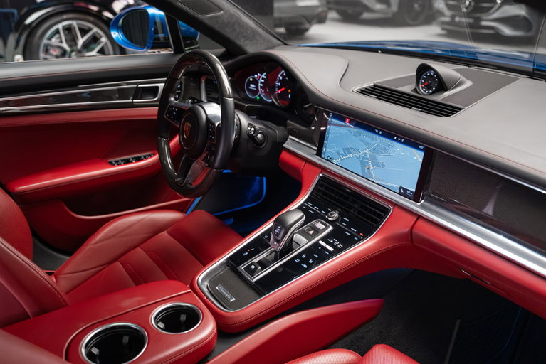 Porsche Panamera 4S