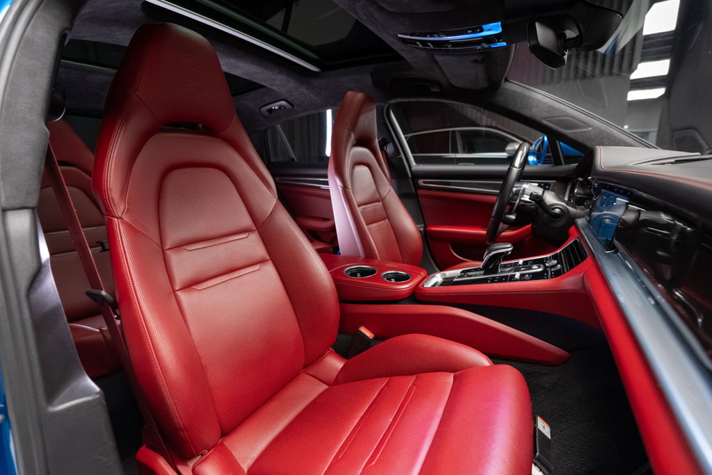 Porsche Panamera 4S