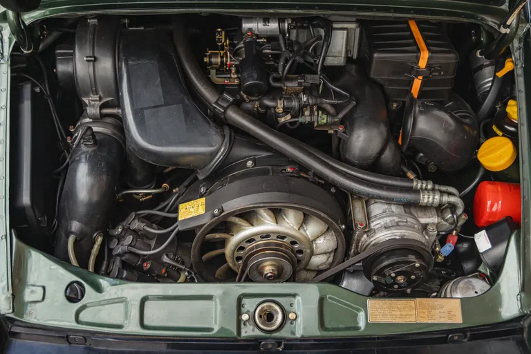 Porsche 964 Carrera 4