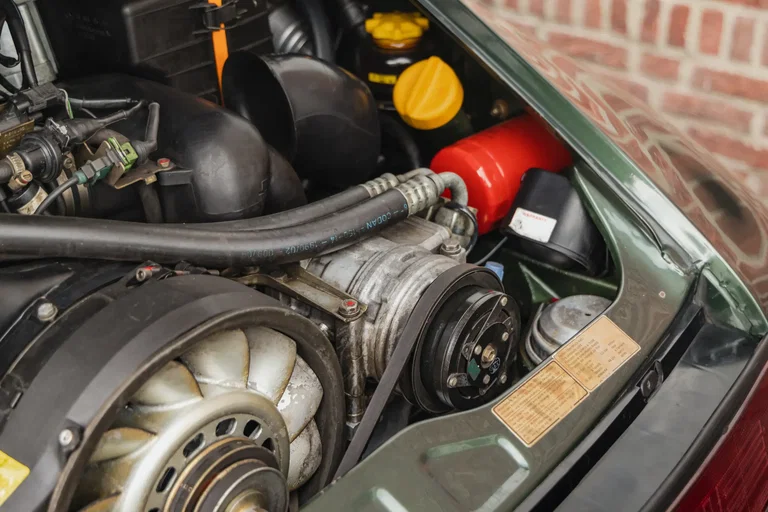 Porsche 964 Carrera 4