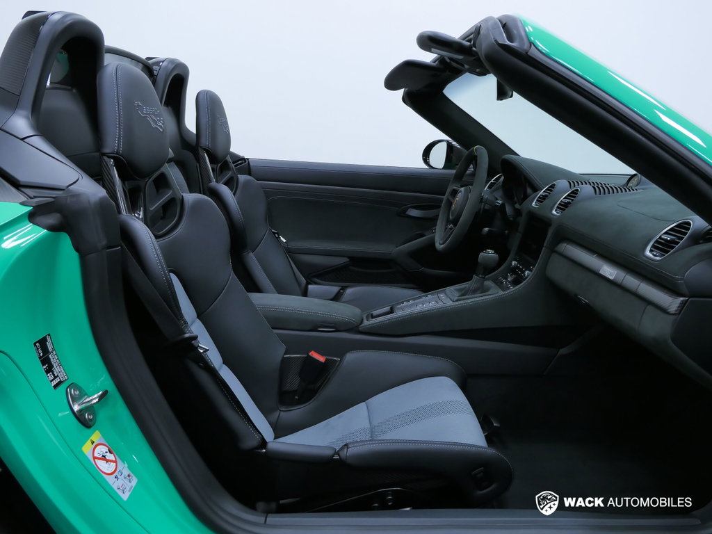 Porsche 718 Spyder RS