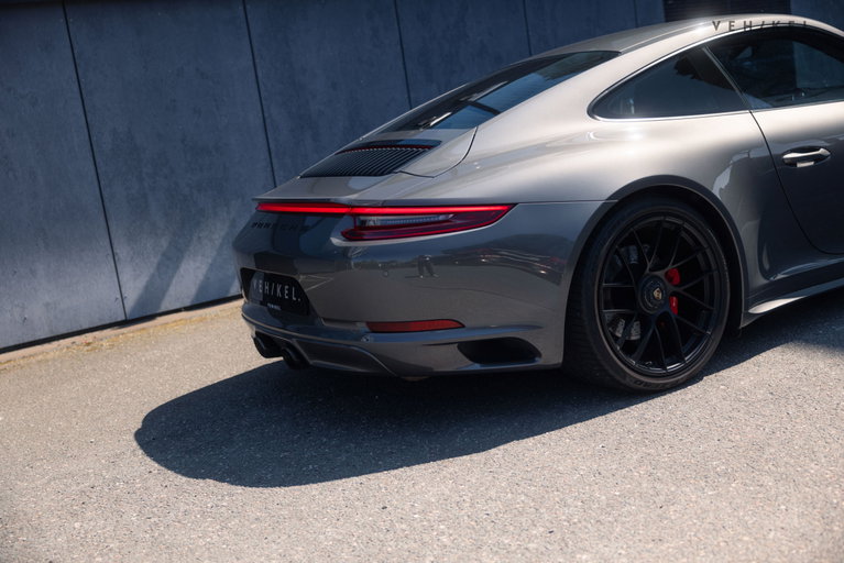 Porsche 991.2 Carrera 4 GTS