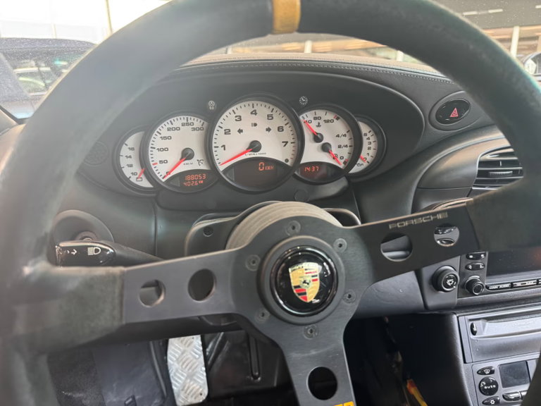 Porsche 996 Carrera 4