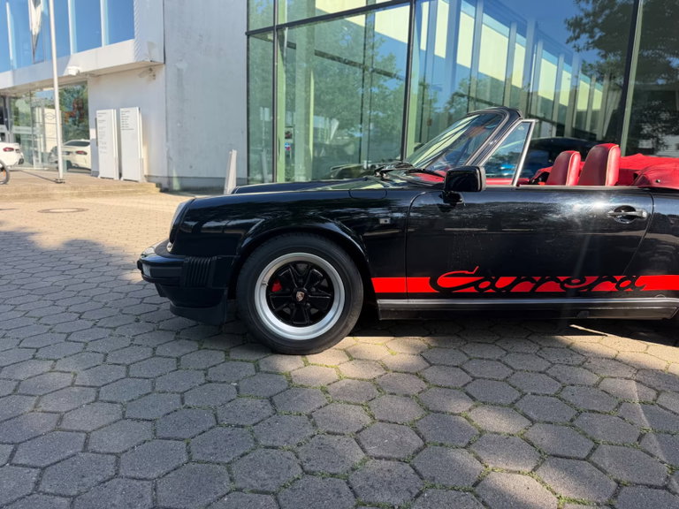 Porsche 911 Carrera 3.2