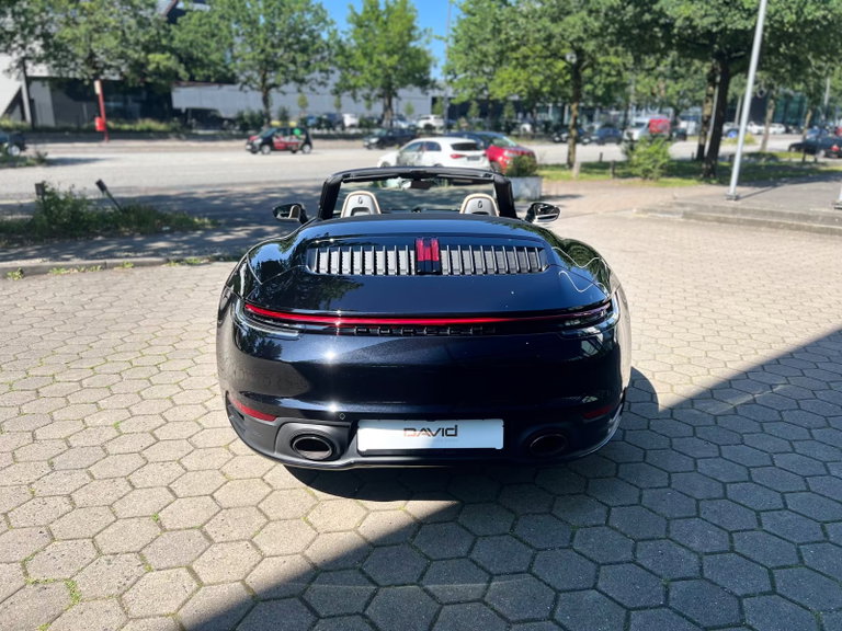 Porsche 992 Carrera 4S