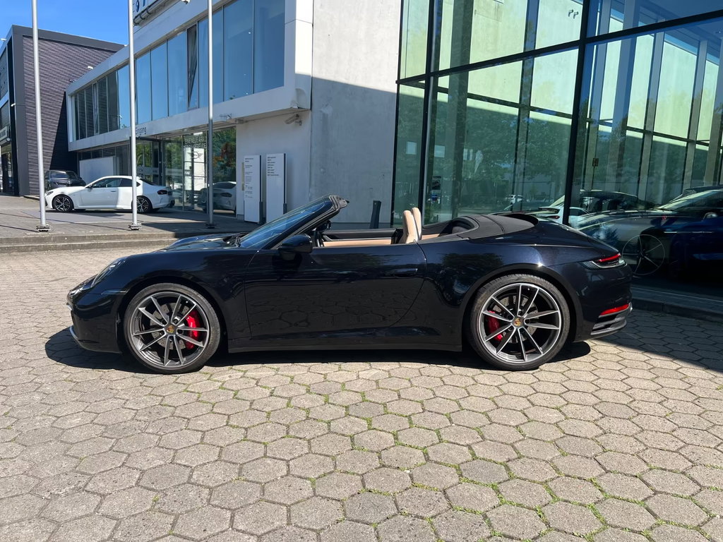 Porsche 992 Carrera 4S