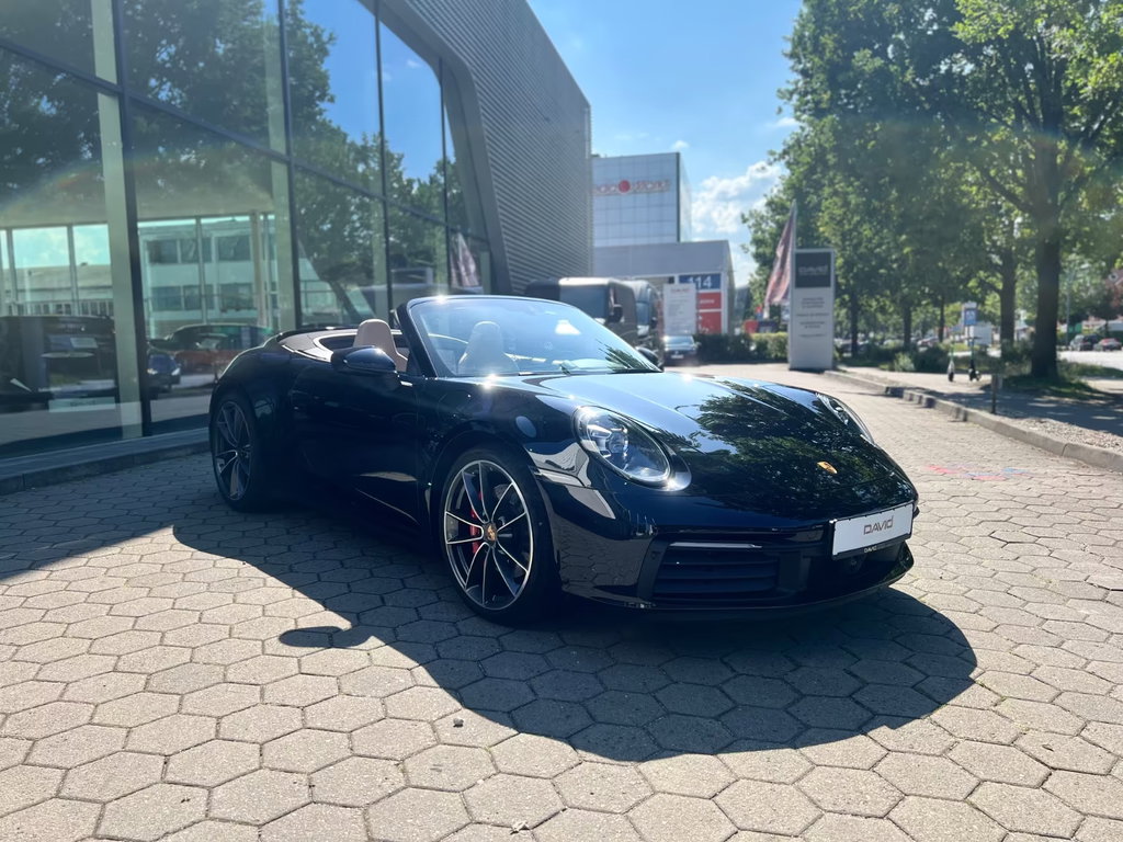 Porsche 992 Carrera 4S