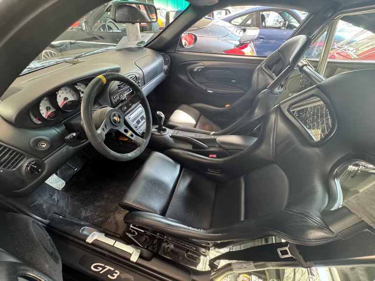 Porsche 996 Carrera 4