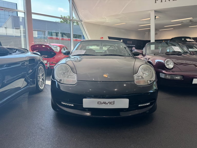 Porsche 996 Carrera 4