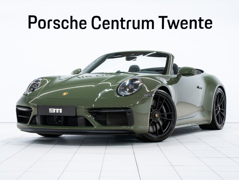Porsche 992 Carrera 4 GTS