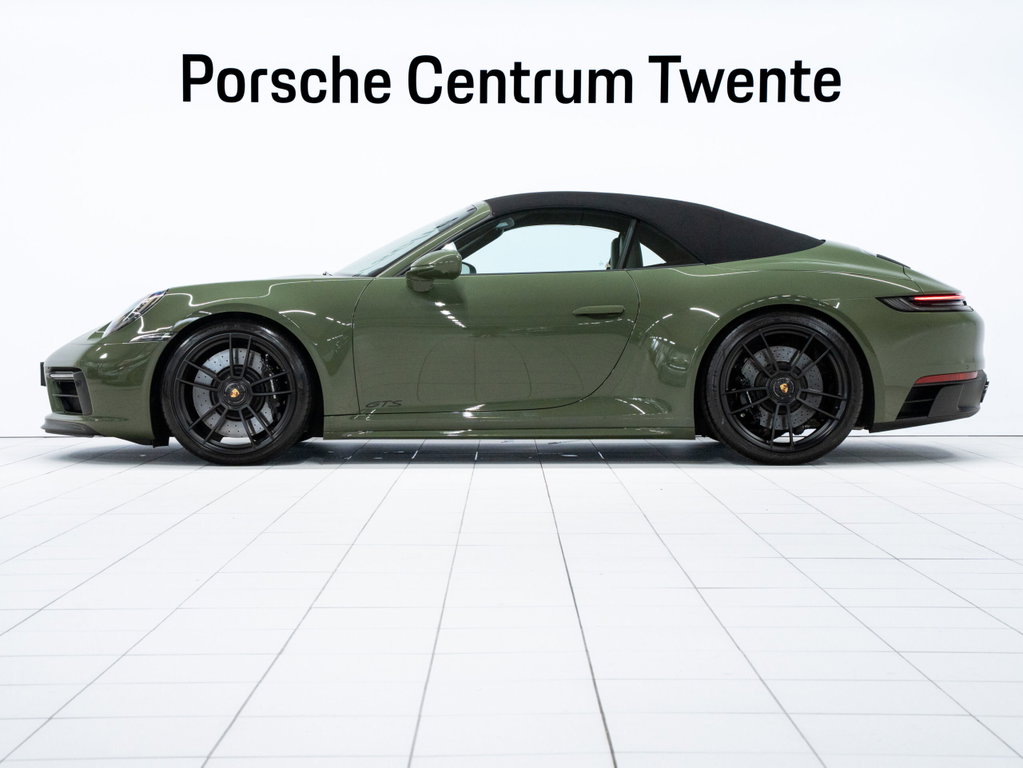 Porsche 992 Carrera 4 GTS