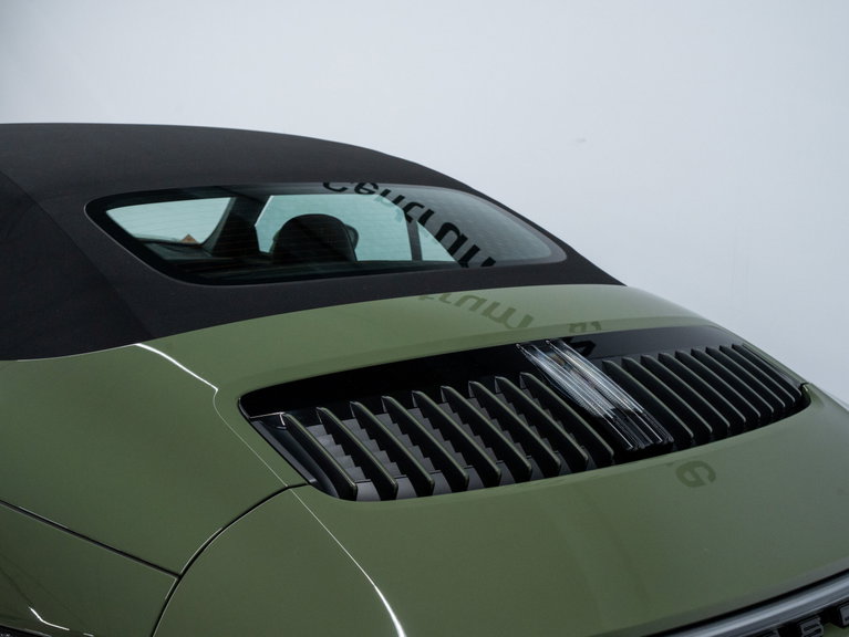 Porsche 992 Carrera 4 GTS
