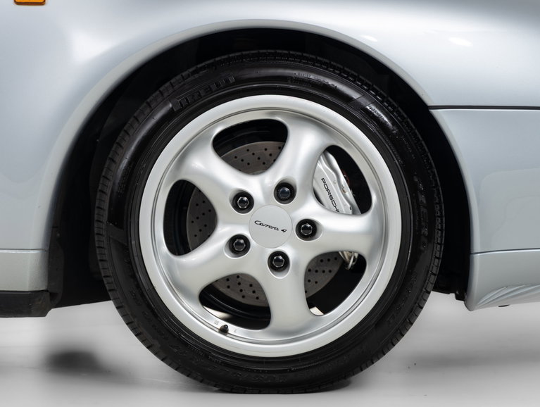 Porsche 993 Carrera 4