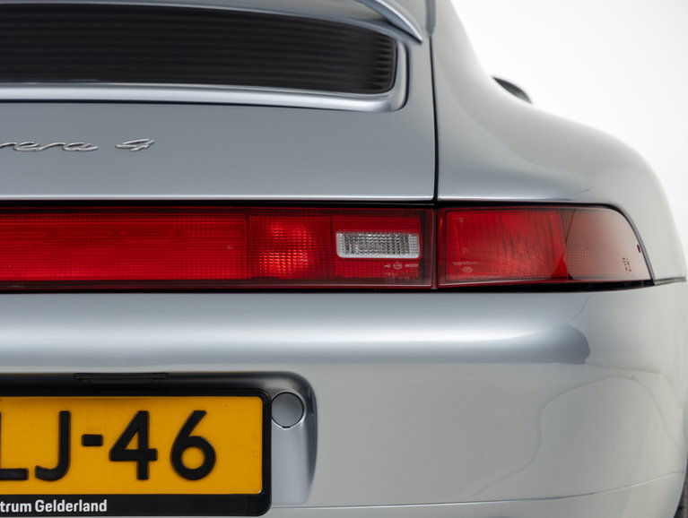 Porsche 993 Carrera 4
