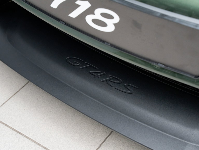 Porsche 718 Cayman GT4 RS