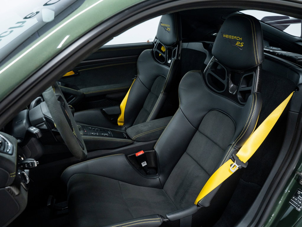 Porsche 718 Cayman GT4 RS