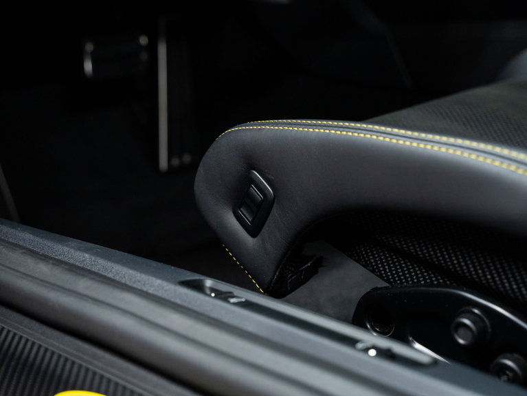 Porsche 718 Cayman GT4 RS