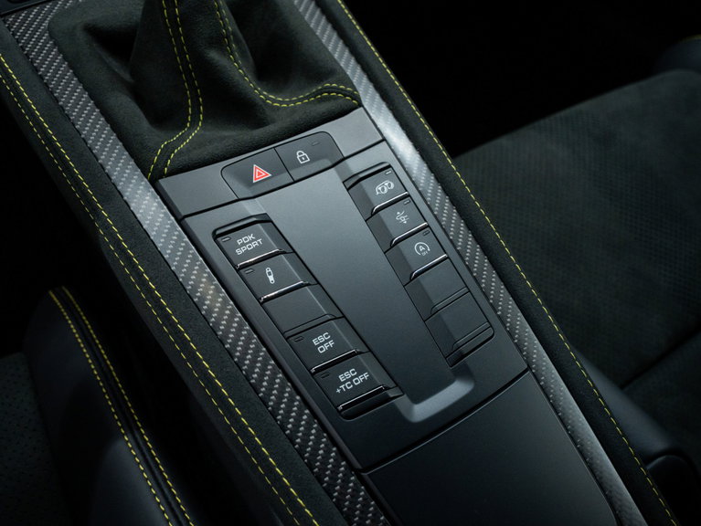 Porsche 718 Cayman GT4 RS