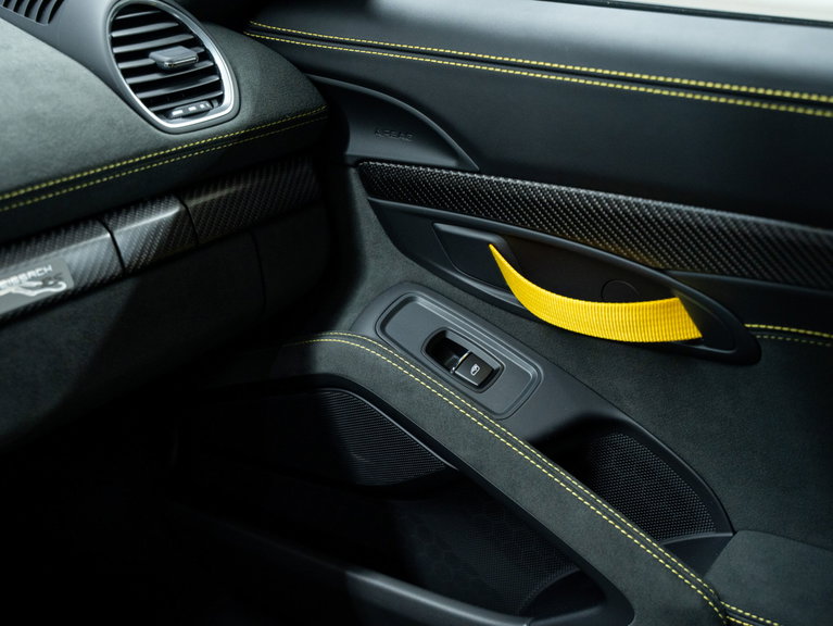 Porsche 718 Cayman GT4 RS