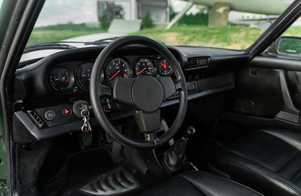 Porsche 911 Turbo 3.3