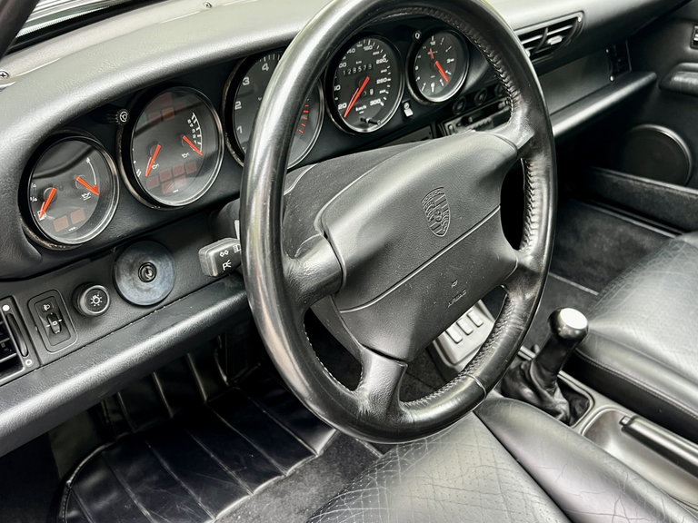 Porsche 993 Carrera 4
