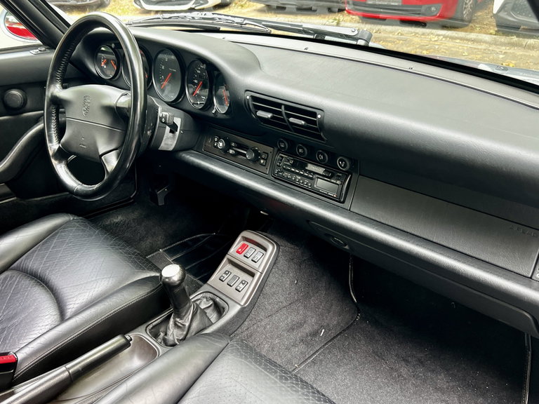 Porsche 993 Carrera 4
