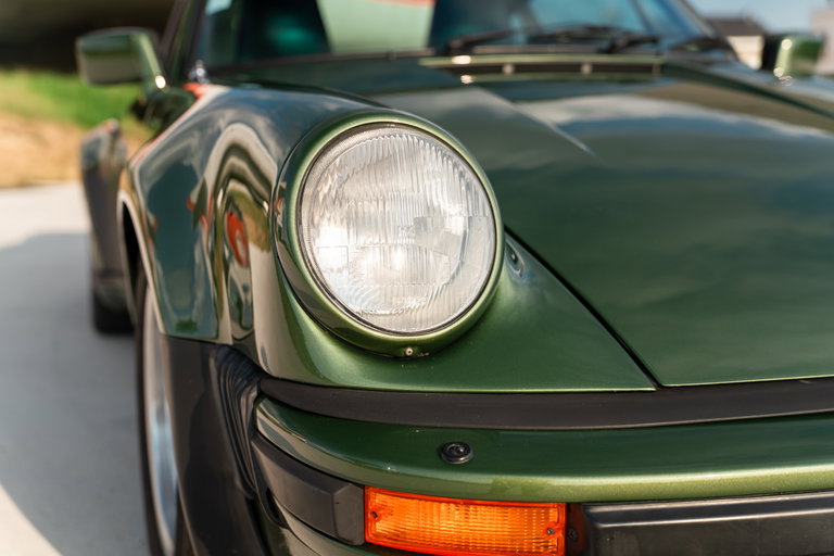 Porsche 911 Turbo 3.3
