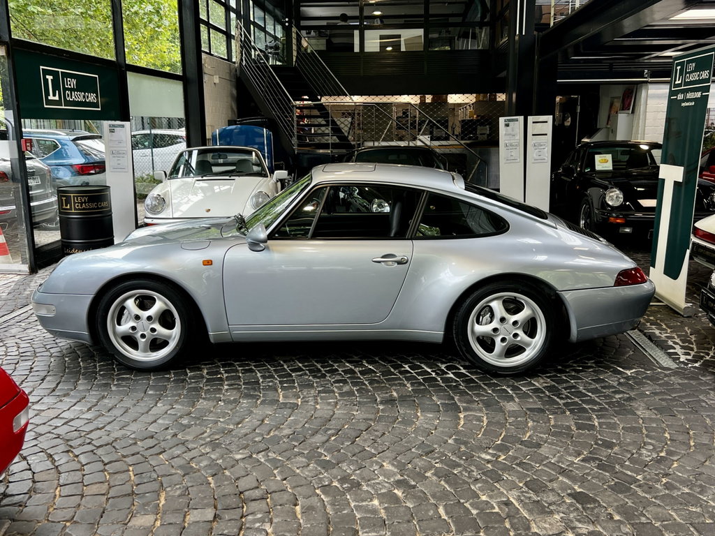 Porsche 993 Carrera 4